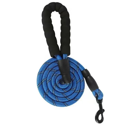 Strong Reflective Nylon Dog Leash – Heavy-Duty, Extra Safe for Big, Medium & Small Dogs