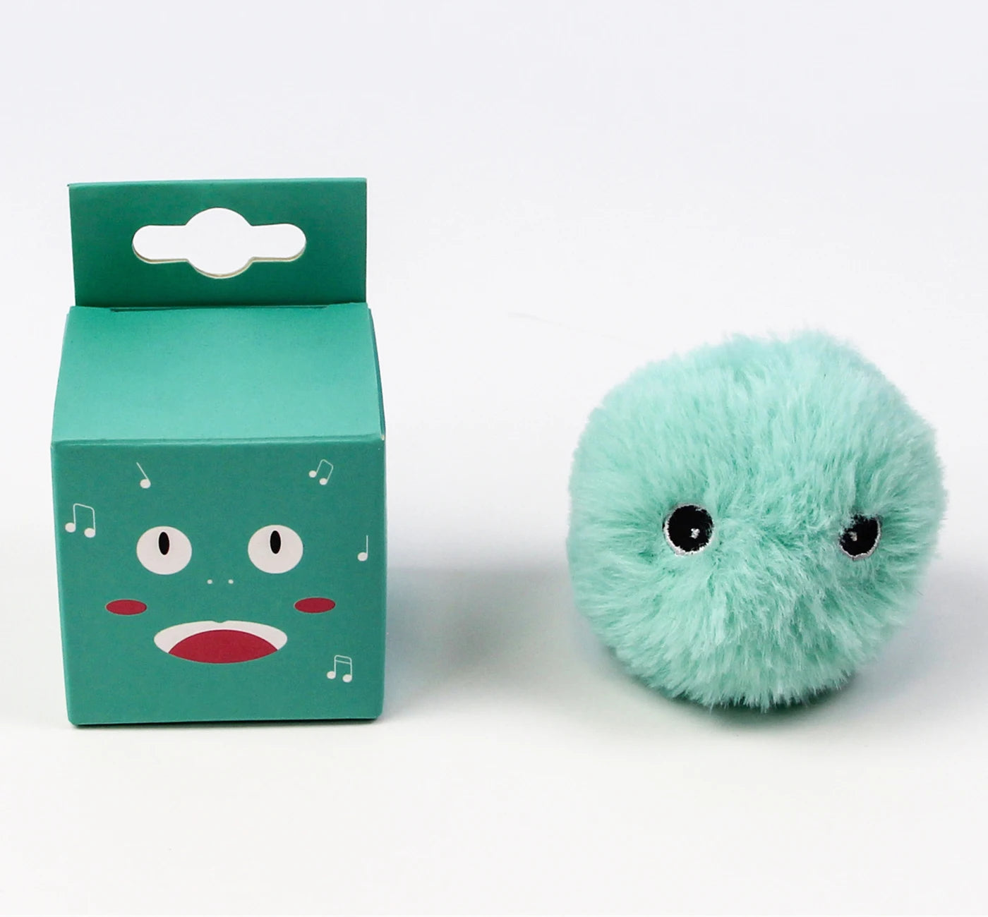 Interactive Plush Catnip Ball Toy – Sound & Touch Activated Smart Cat Ball